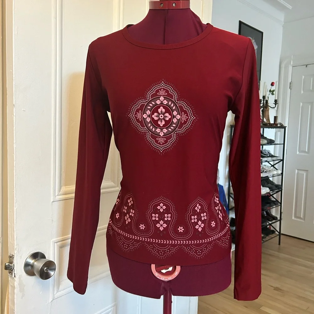 Chic Y2K Burgundy Paisley Women's Long Sleeve Top - Picture 2 of 3